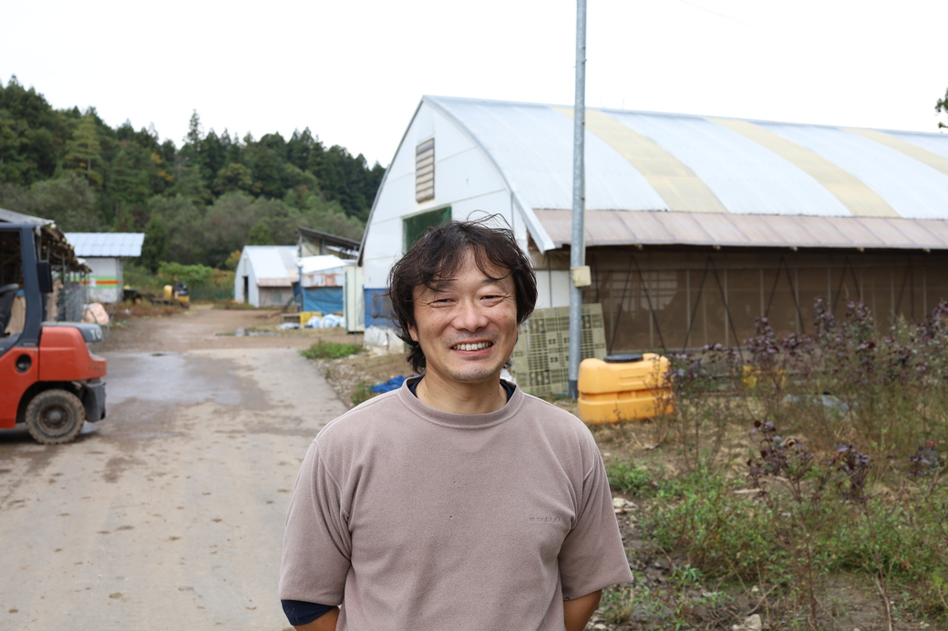 新潟県阿賀野市の平飼い卵とシャポン「五頭山麓ひよころ鶏園」